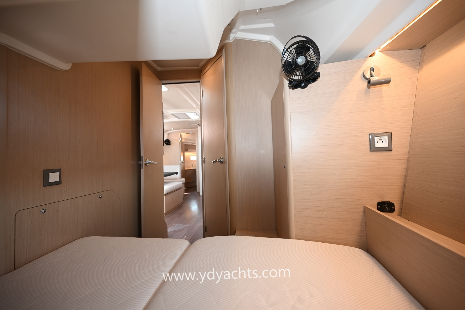 2022 Beneteau Oceanis 40.1 à vendre (photo 37)