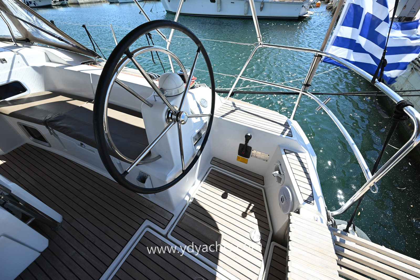 2016 Jeanneau Sun Odyssey te koop (photo 5)