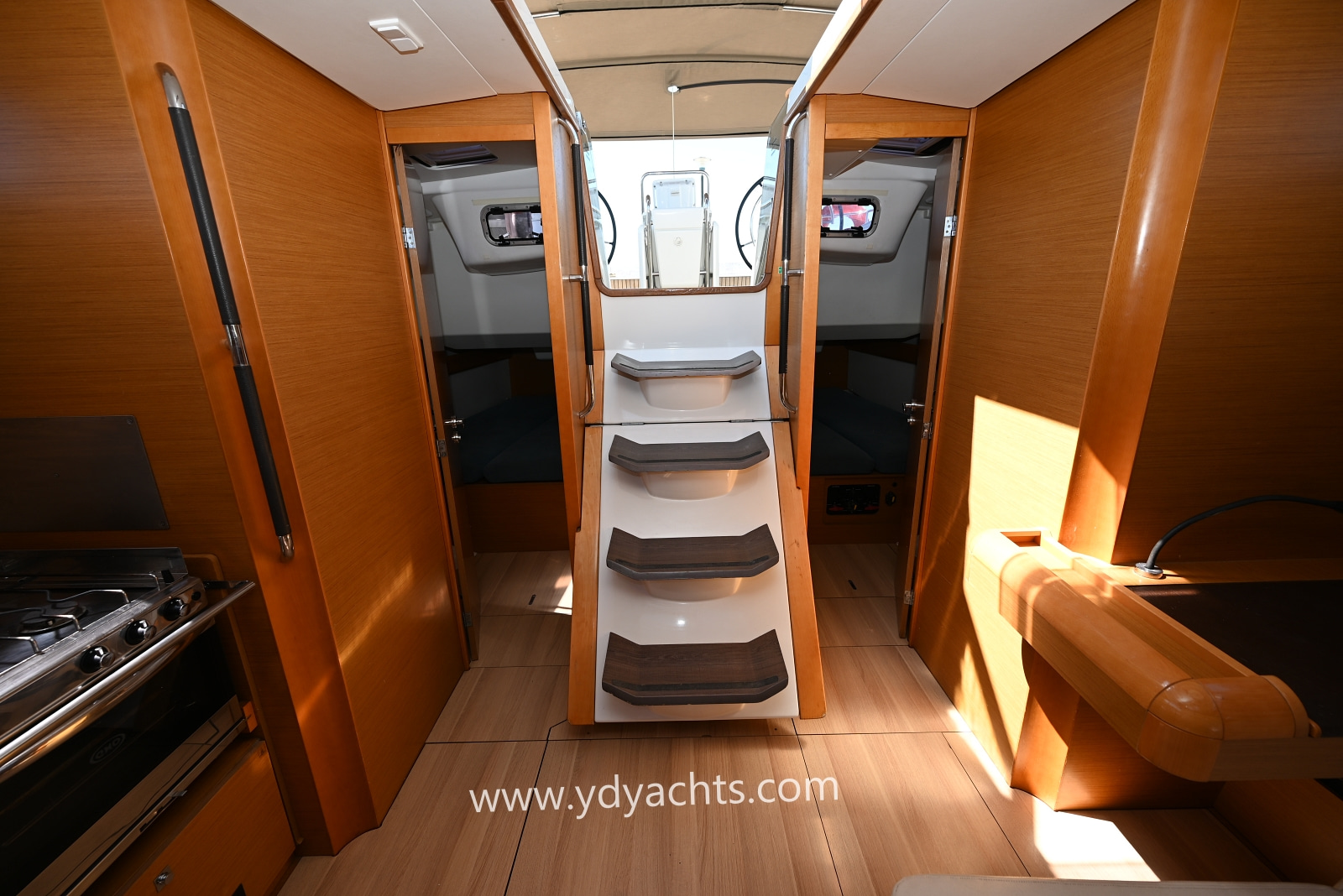 2016 Jeanneau Sun Odyssey te koop (photo 42)