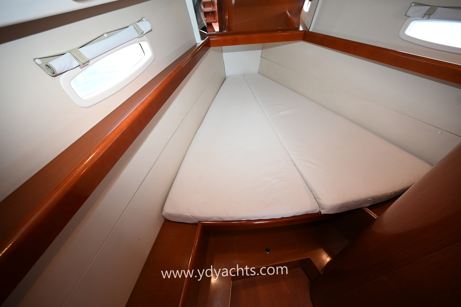 2010 Beneteau Oceanis 40 à venda (photo 24)