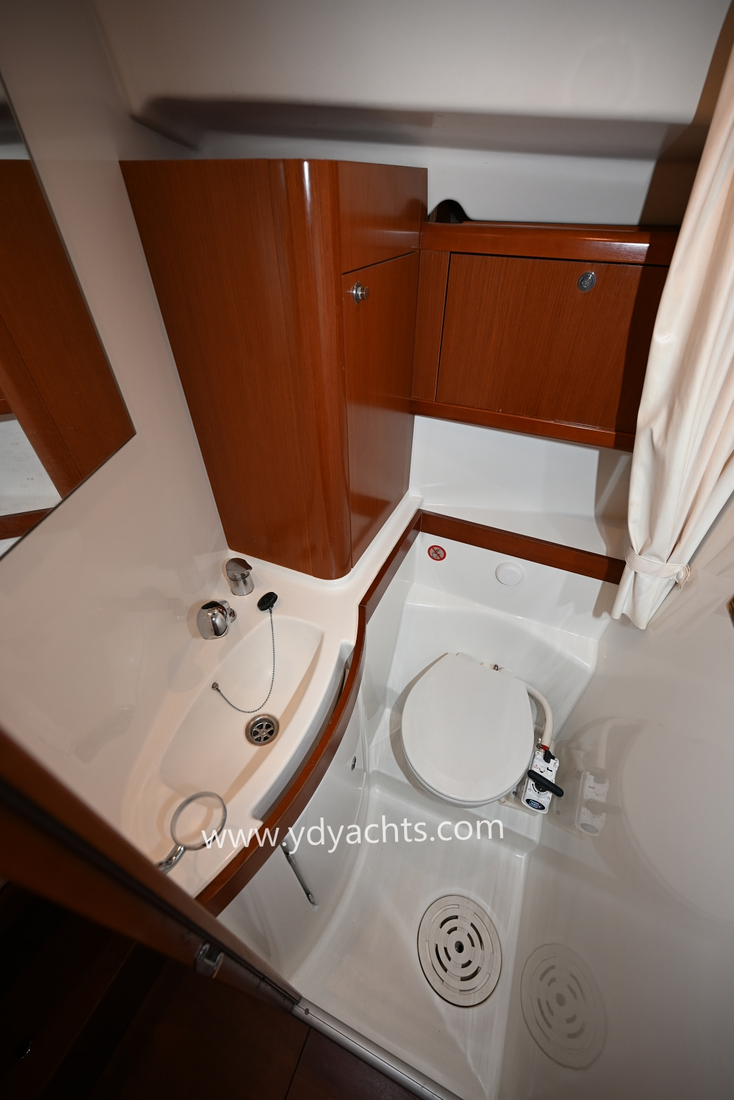 2010 Beneteau Oceanis 40 à venda (photo 26)
