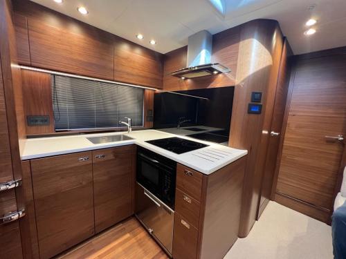 2023 Princess V50 Open en venta (photo 2)