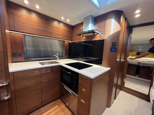 2023 Princess V50 Open en venta (photo 4)