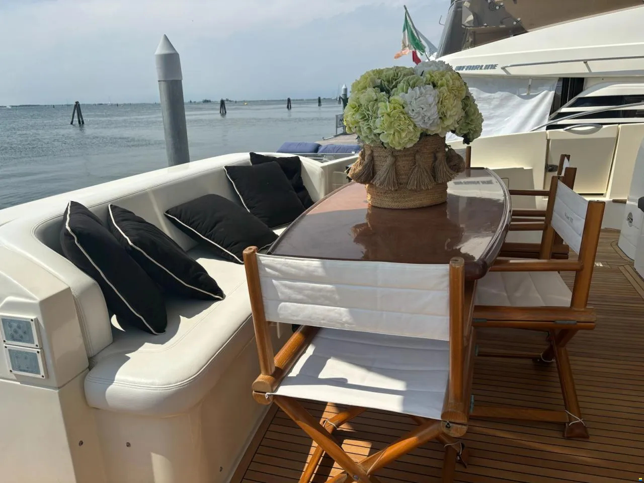 2008 Azimut AZ 68 Fly te koop (photo 4)