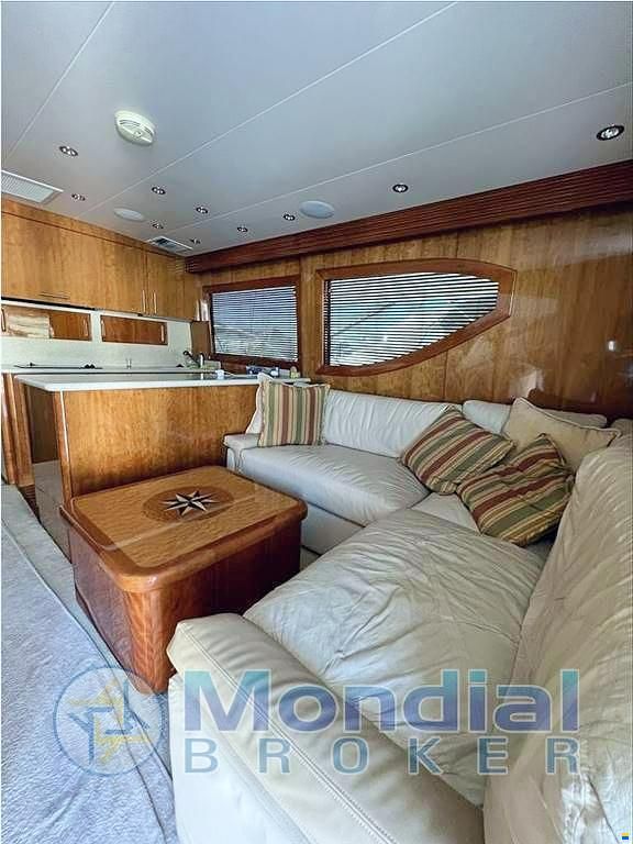 2005 Hatteras 50 Convertible in vendita (photo 2)