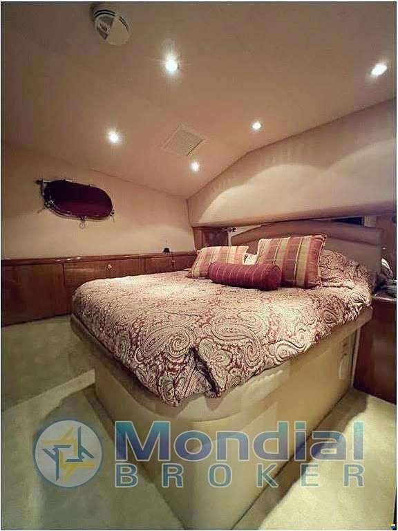 2005 Hatteras 50 Convertible in vendita (photo 9)