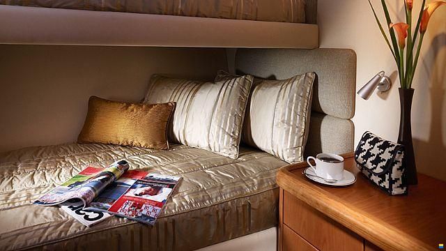 2006 Sunseeker Predator 52 te koop (photo 12)