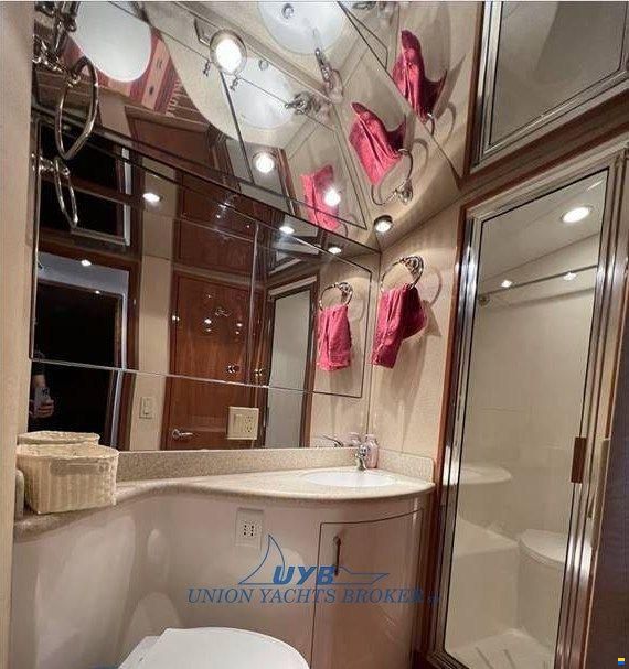 2004 Hatteras 50 Convertible in vendita (photo 10)