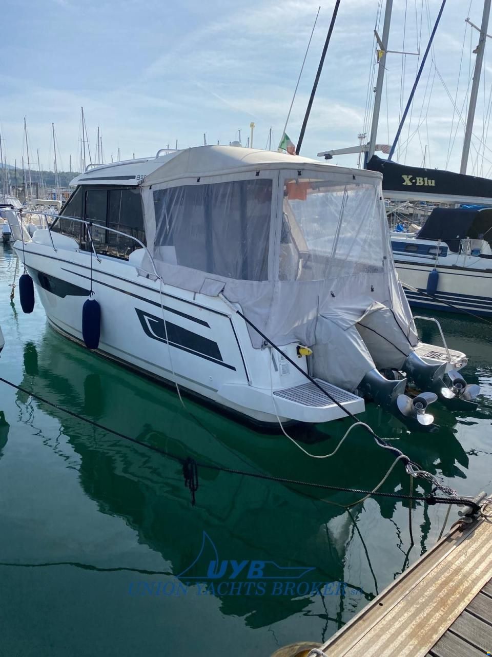 2018 Jeanneau Merry Fisher 895 Offshore for sale (photo 2)