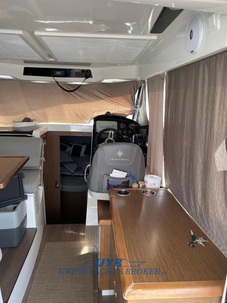 2018 Jeanneau Merry Fisher 895 Offshore for sale (photo 8)