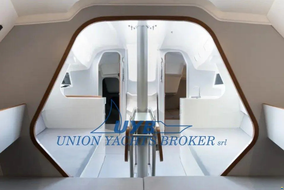 2019 Italia Yachts 9.98 Fuoriserie zu verkaufen (photo 2)