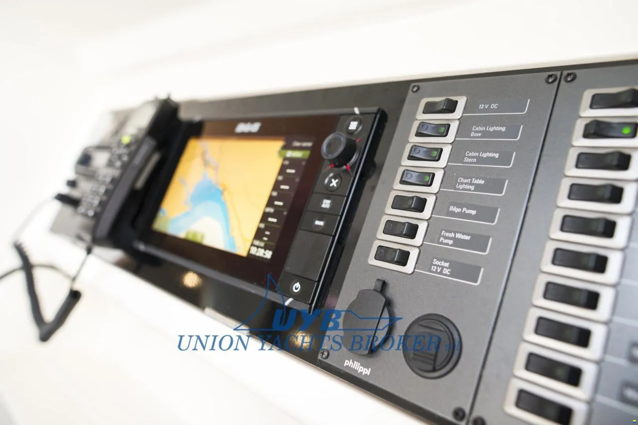 2019 Italia Yachts 9.98 Fuoriserie zu verkaufen (photo 8)