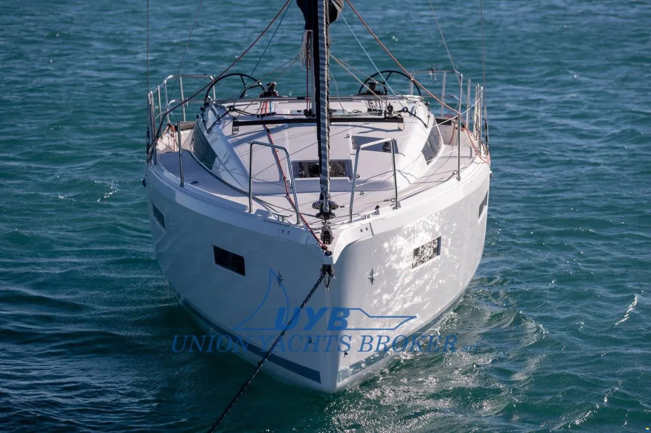 2021 Jeanneau Sun Odyssey 380 for sale (photo 4)
