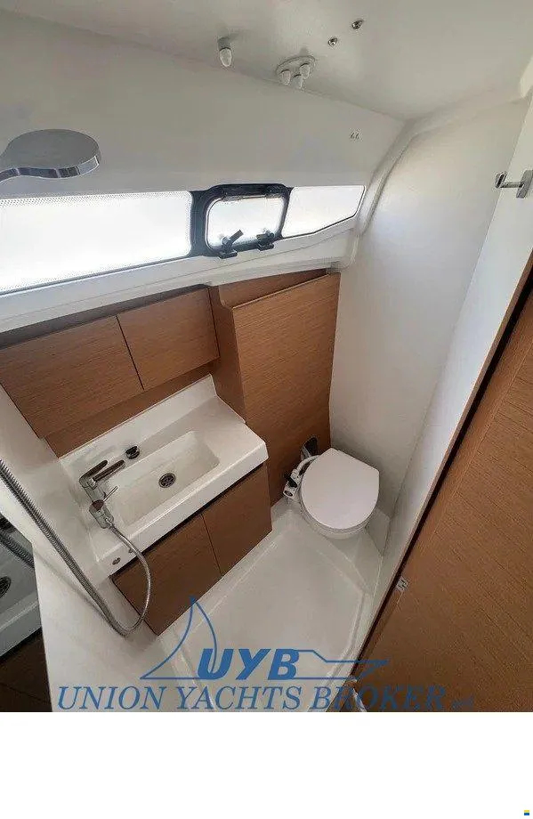 2021 Jeanneau Sun Odyssey 380 for sale (photo 12)