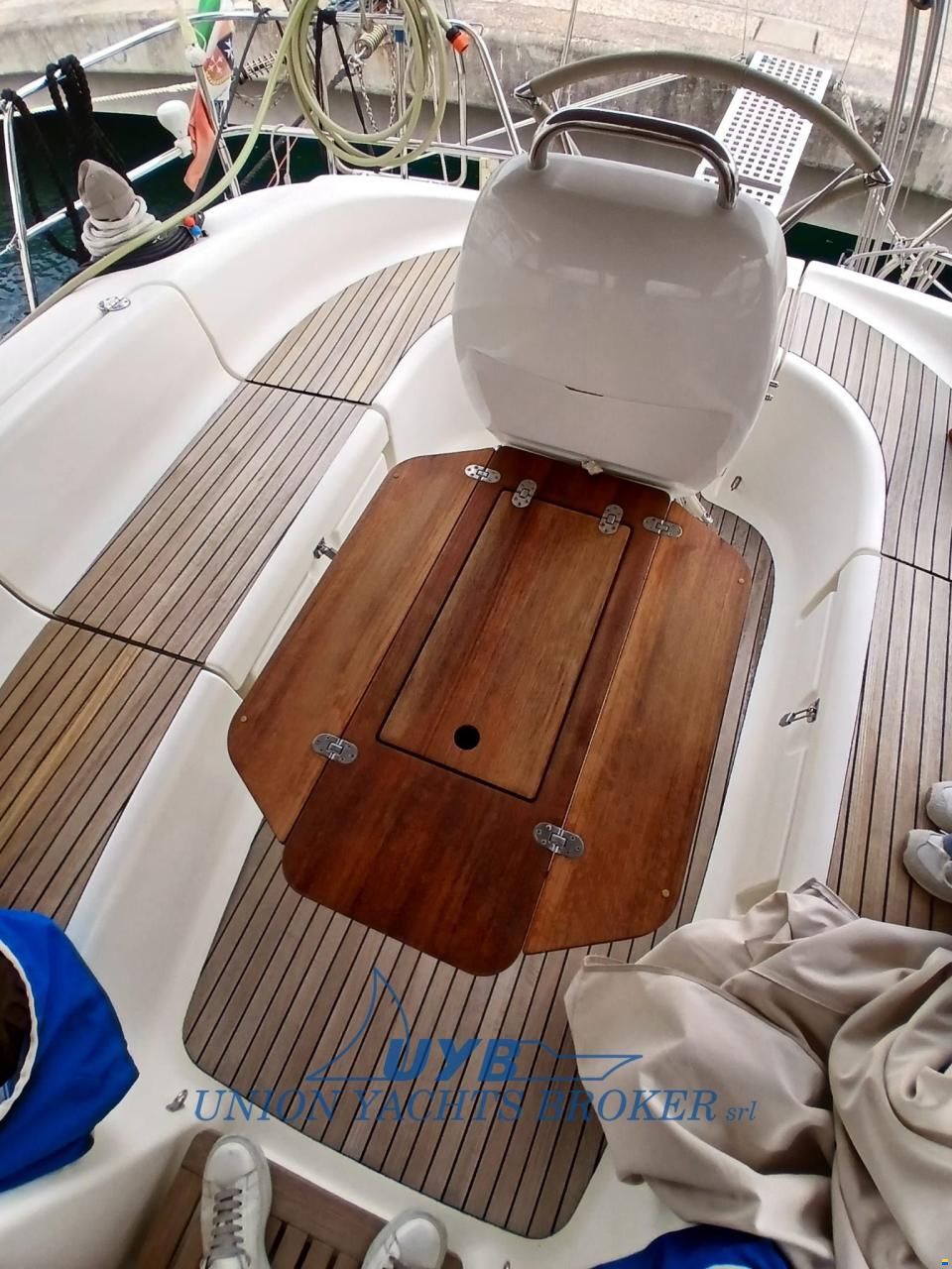 2011 Bavaria 39 Cruiser na sprzedaż (photo 9)