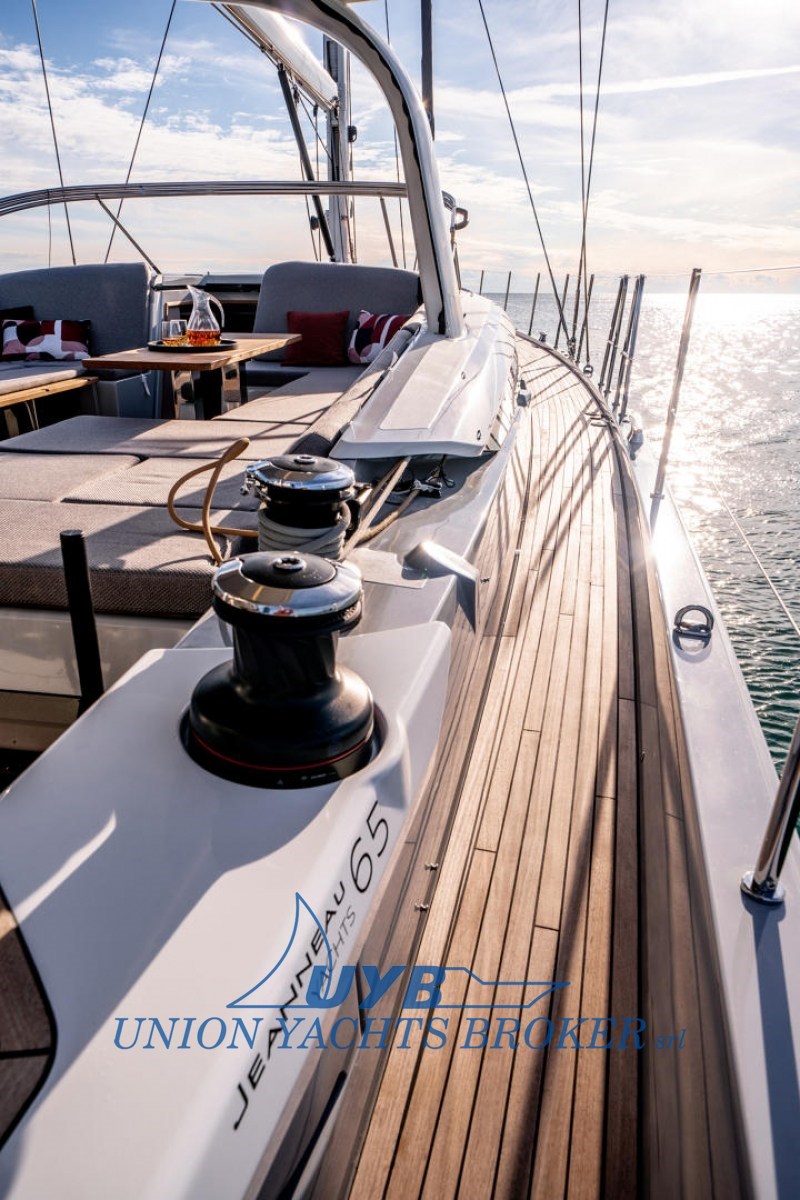 2022 Jeanneau 65 te koop (photo 2)
