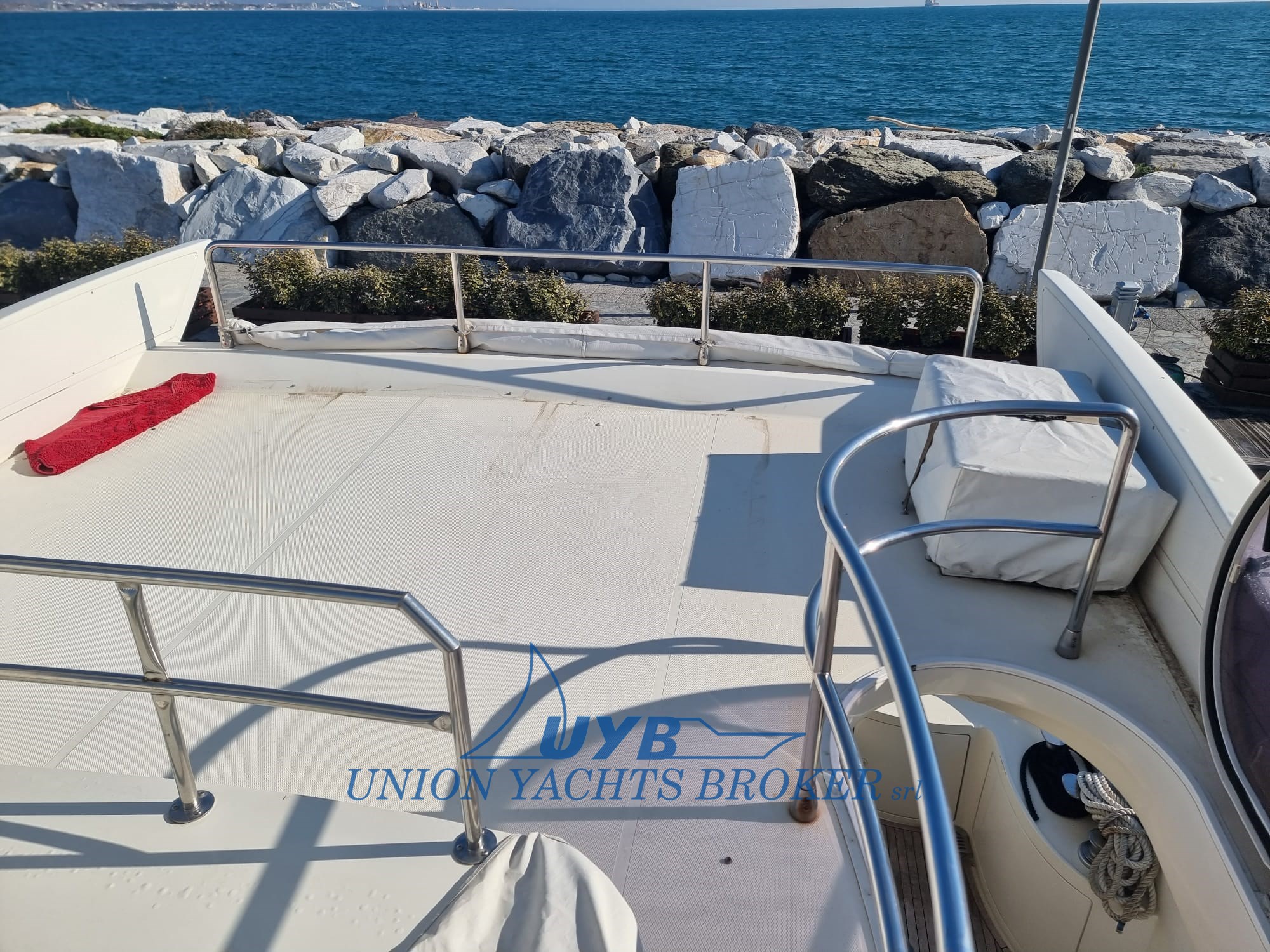2009 Azimut 62 te koop (photo 11)
