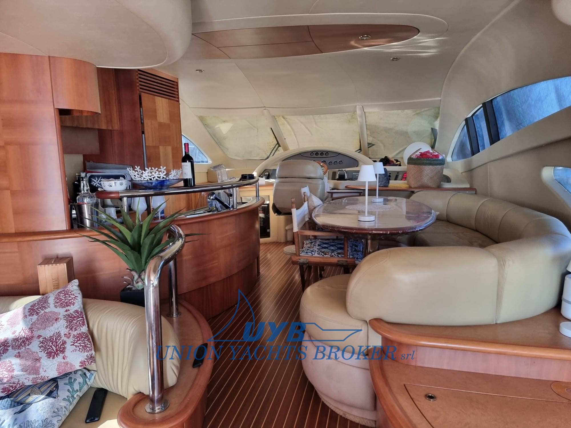 2009 Azimut 62 te koop (photo 14)