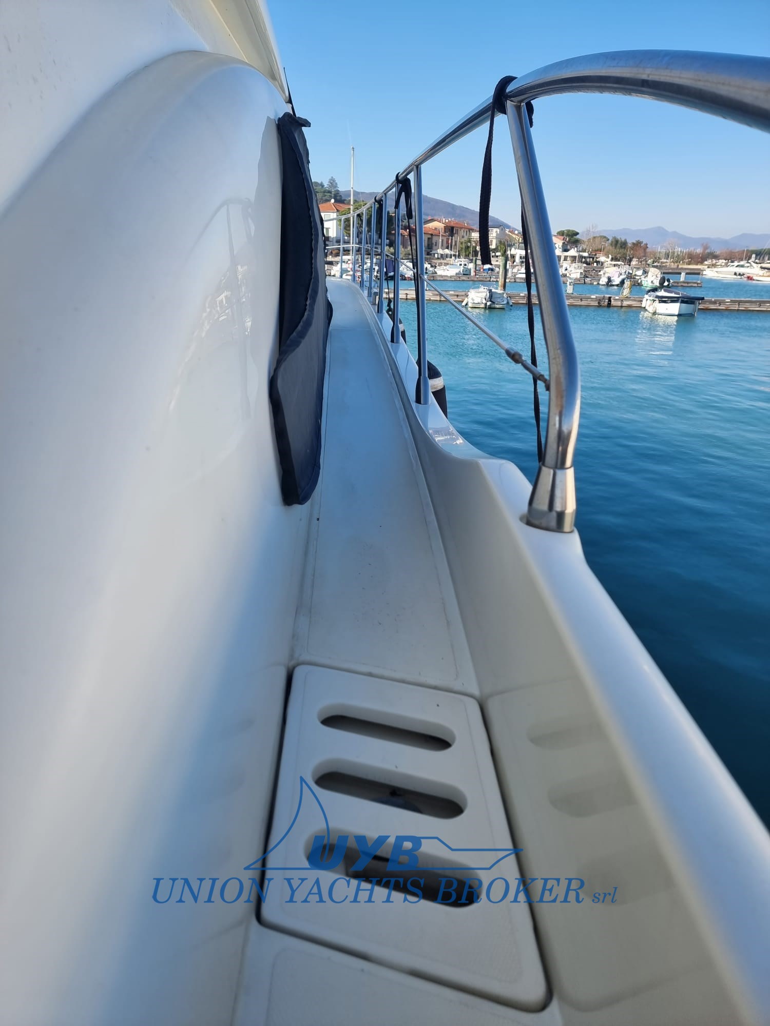 2009 Azimut 62 te koop (photo 15)