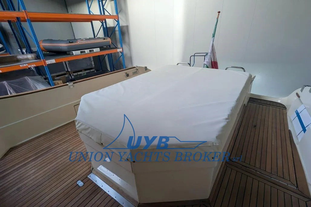2005 Mochi Craft Mochi 51 Dolphin for sale (photo 7)