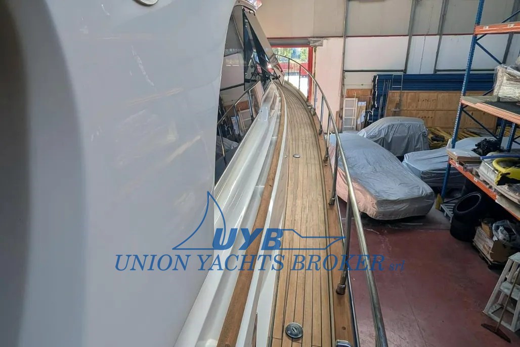 2005 Mochi Craft Mochi 51 Dolphin for sale (photo 15)