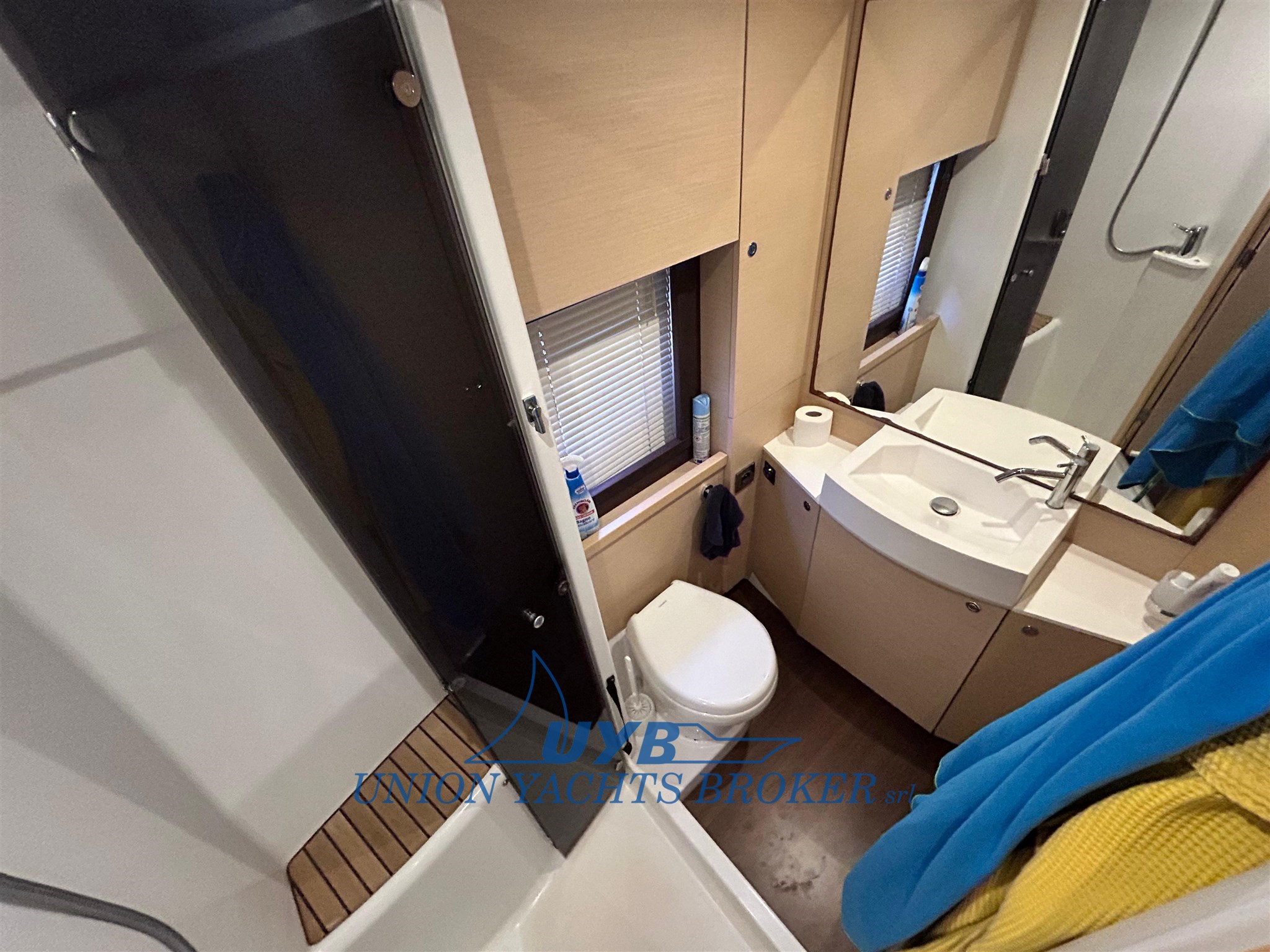 2010 Beneteau Montecarlo 47 for sale (photo 2)