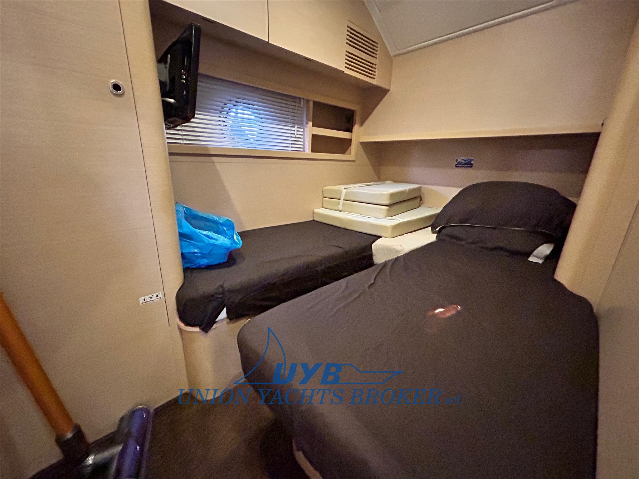 2010 Beneteau Montecarlo 47 for sale (photo 3)