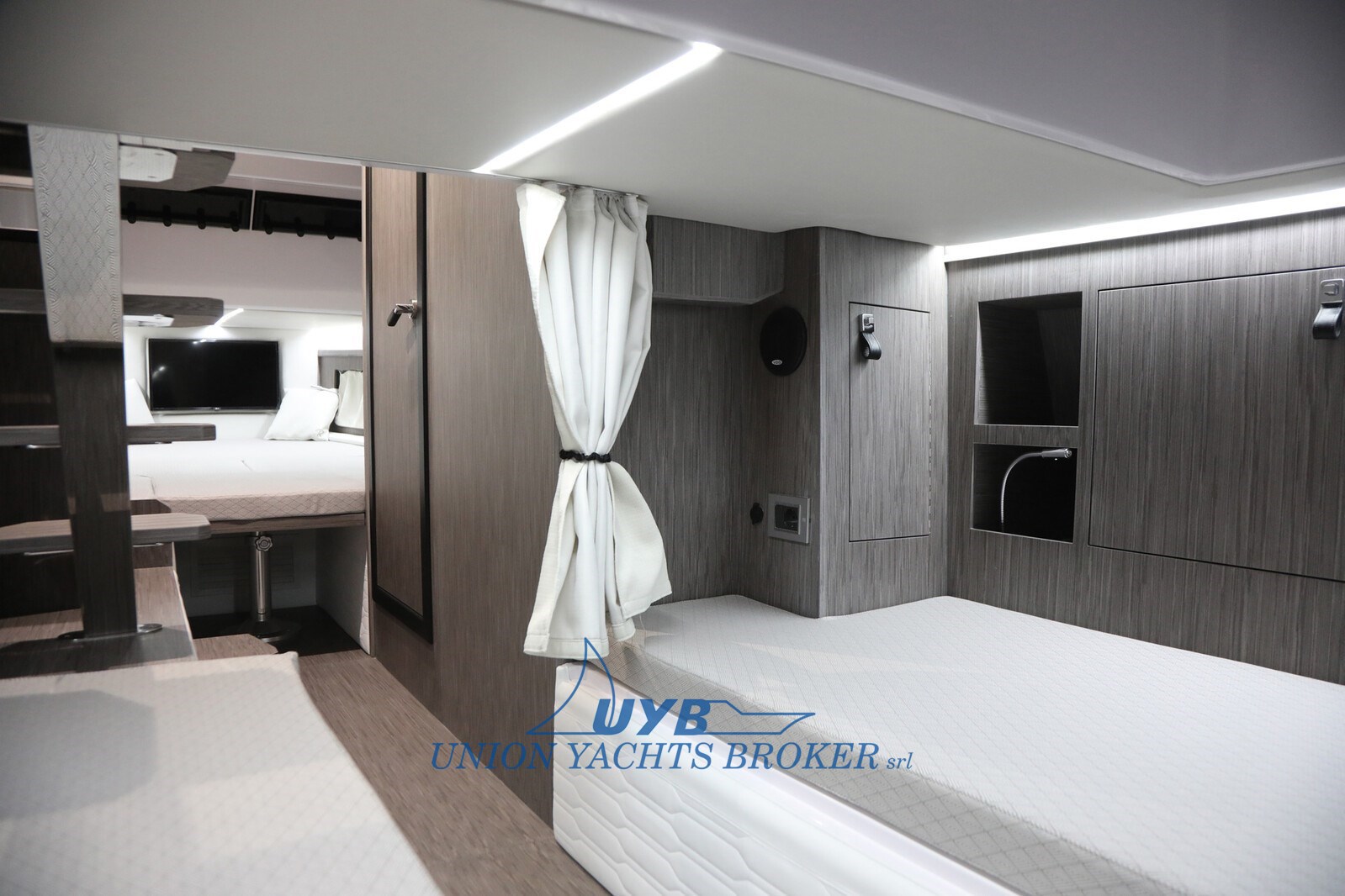 2022 Ranieri International Cayman 45 Cruiser en venta (photo 11)