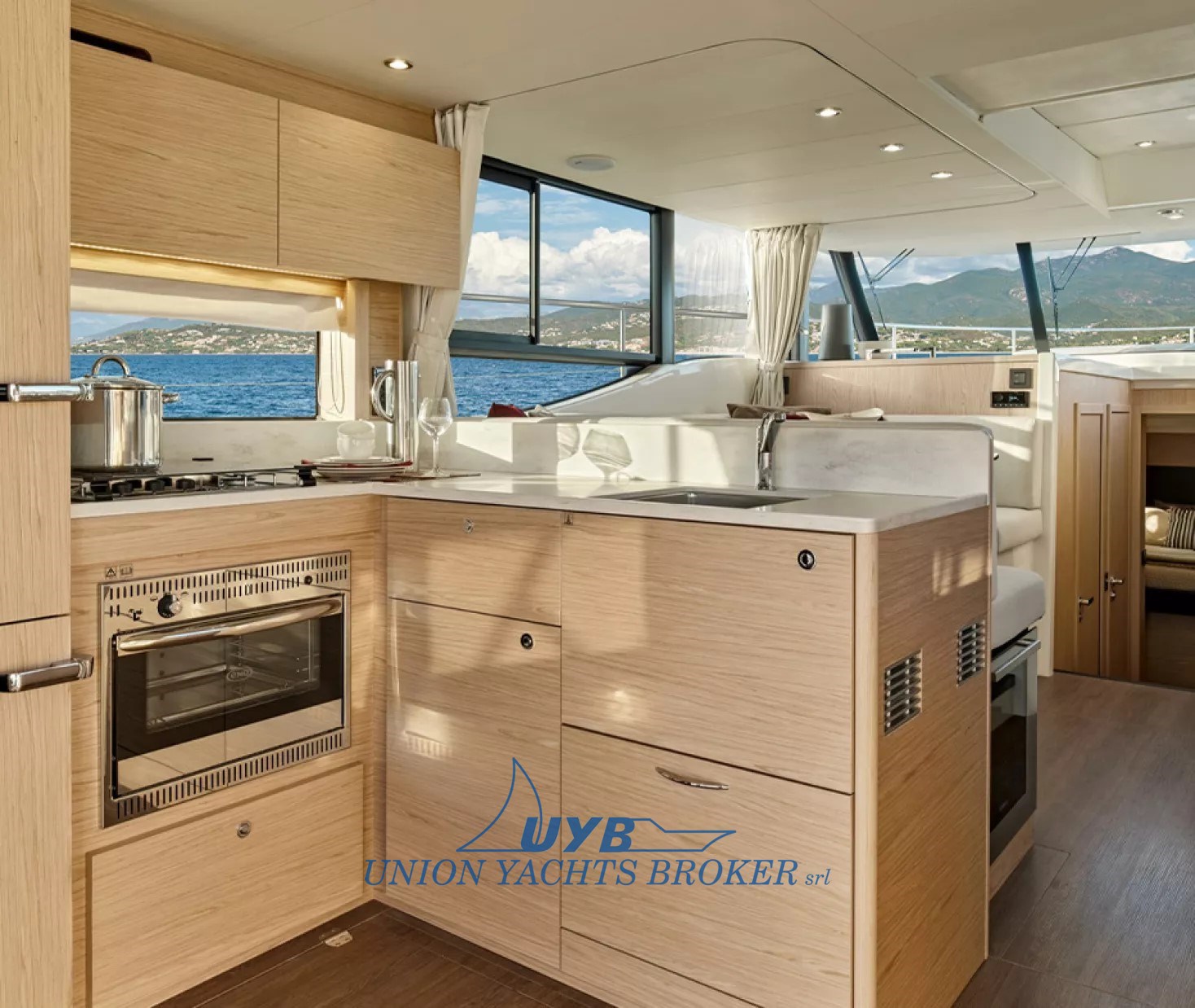 2023 Beneteau Swift Trawler 48 for sale (photo 6)