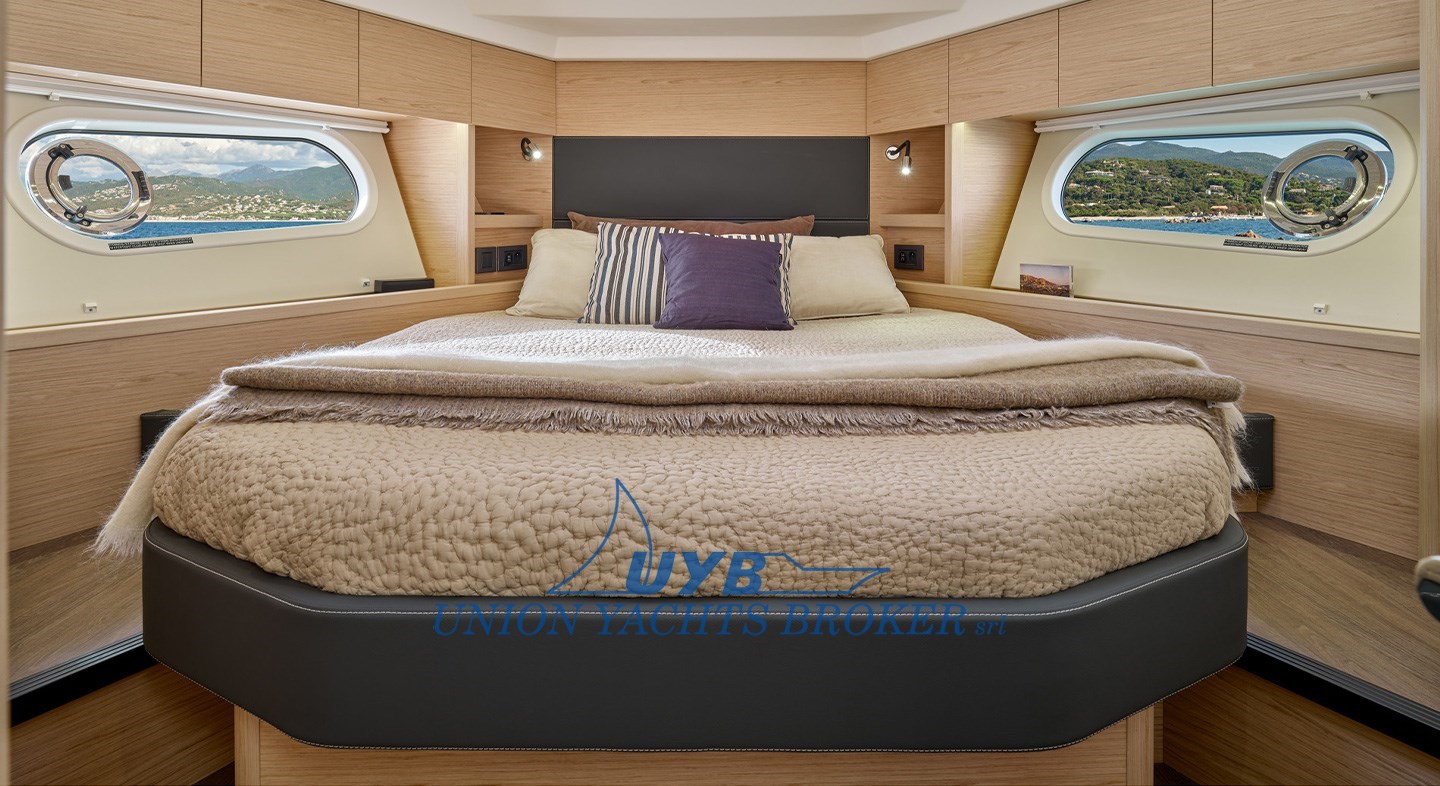 2023 Beneteau Swift Trawler 48 for sale (photo 13)