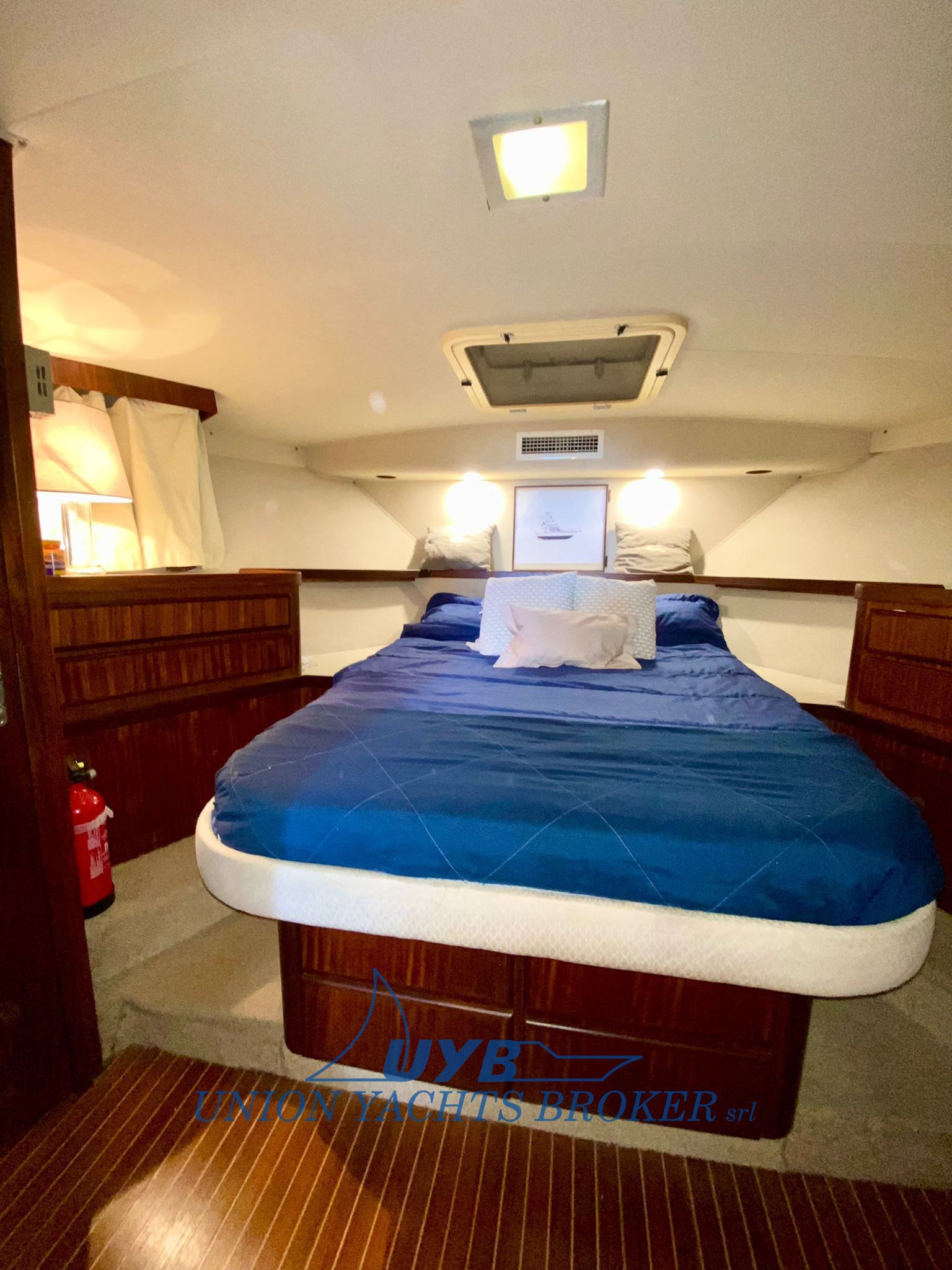 1990 Hatteras 41 Convertible te koop (photo 9)