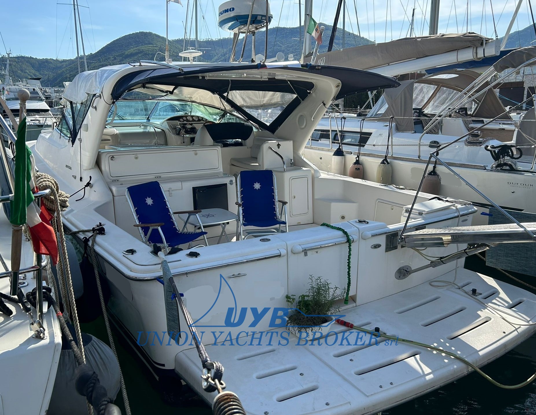 2004 Riviera Marine 4000 Offshore à vendre (photo 8)