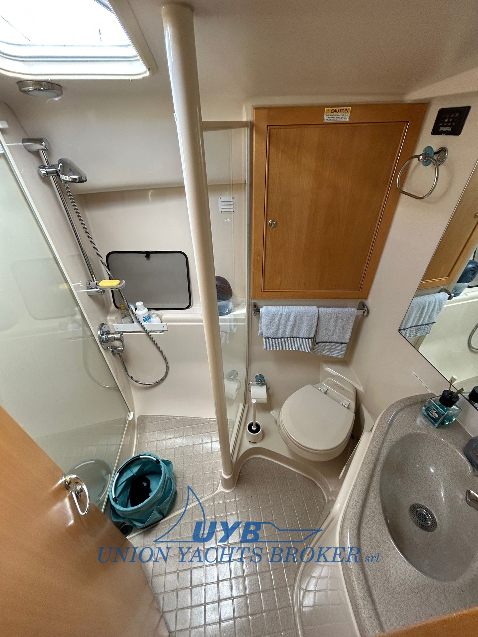 2004 Riviera Marine 4000 Offshore à vendre (photo 21)