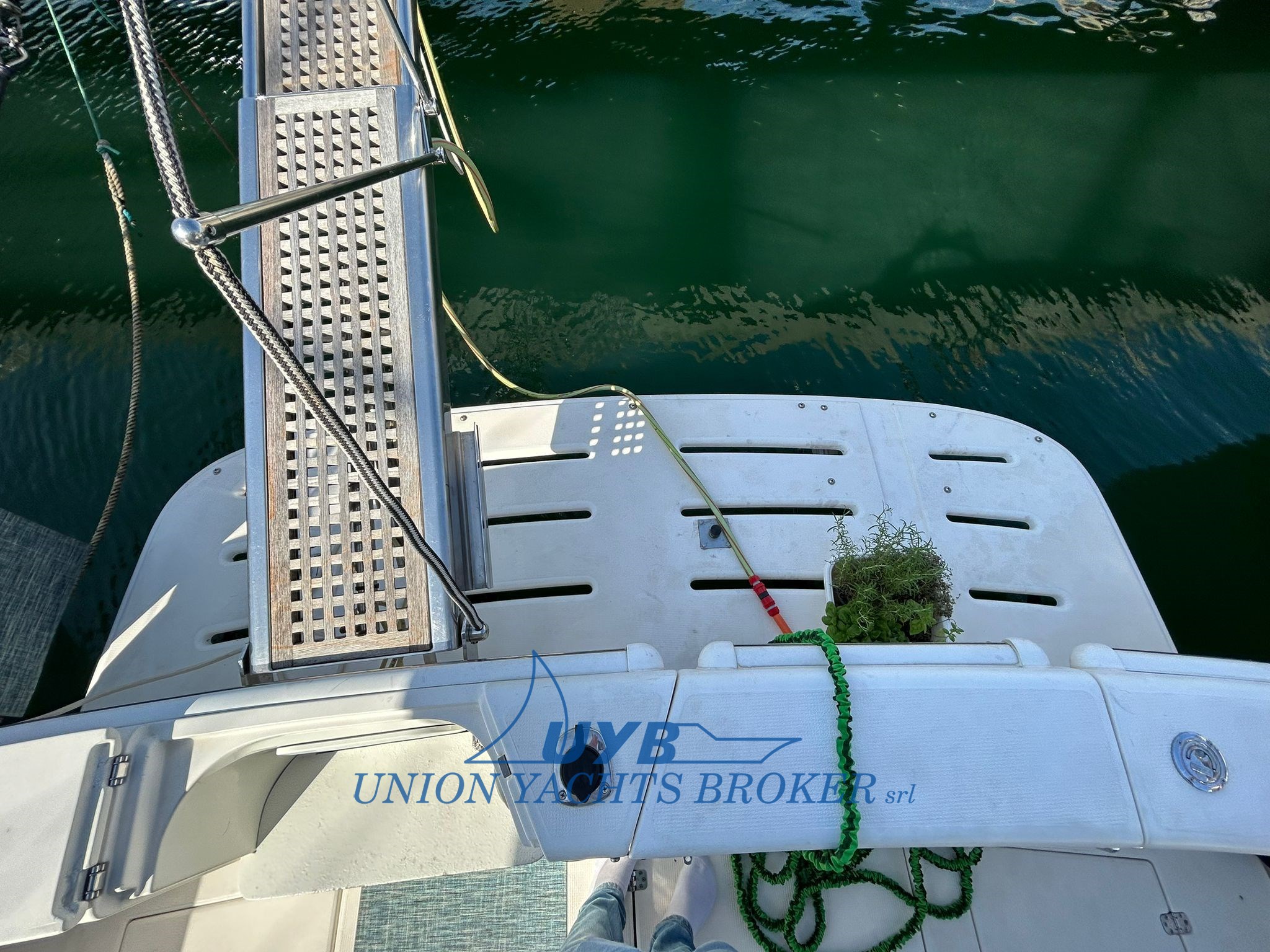2004 Riviera Marine 4000 Offshore à vendre (photo 22)