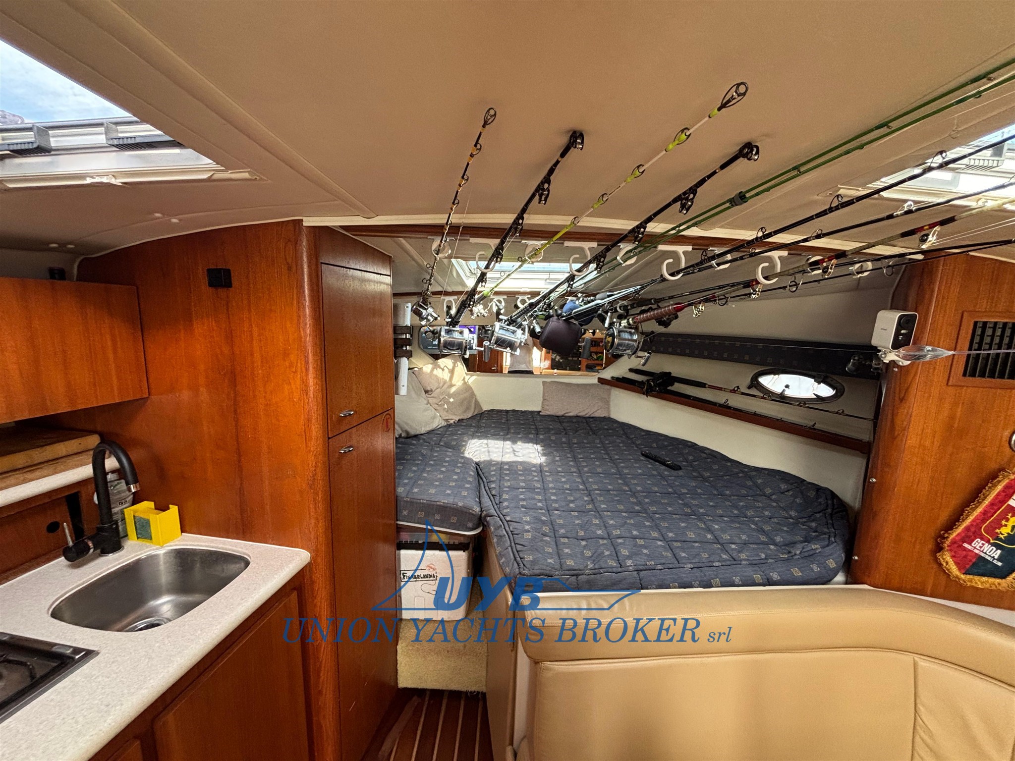 2003 Tiara Yachts 3100 Open for sale (photo 4)