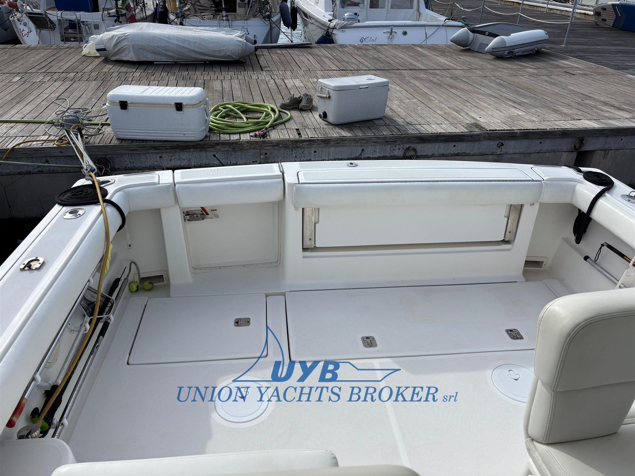 2003 Tiara Yachts 3100 Open for sale (photo 7)