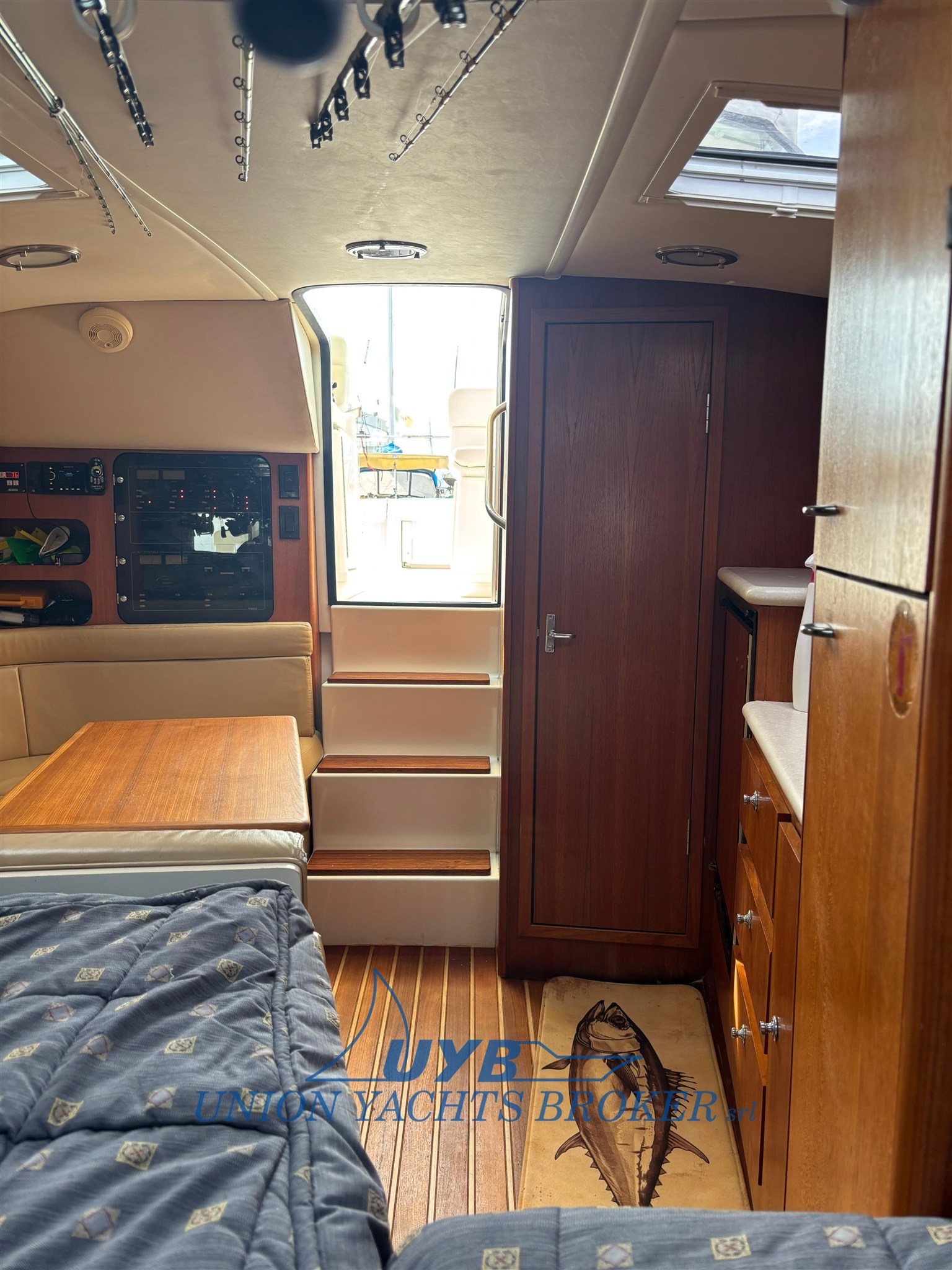 2003 Tiara Yachts 3100 Open for sale (photo 11)