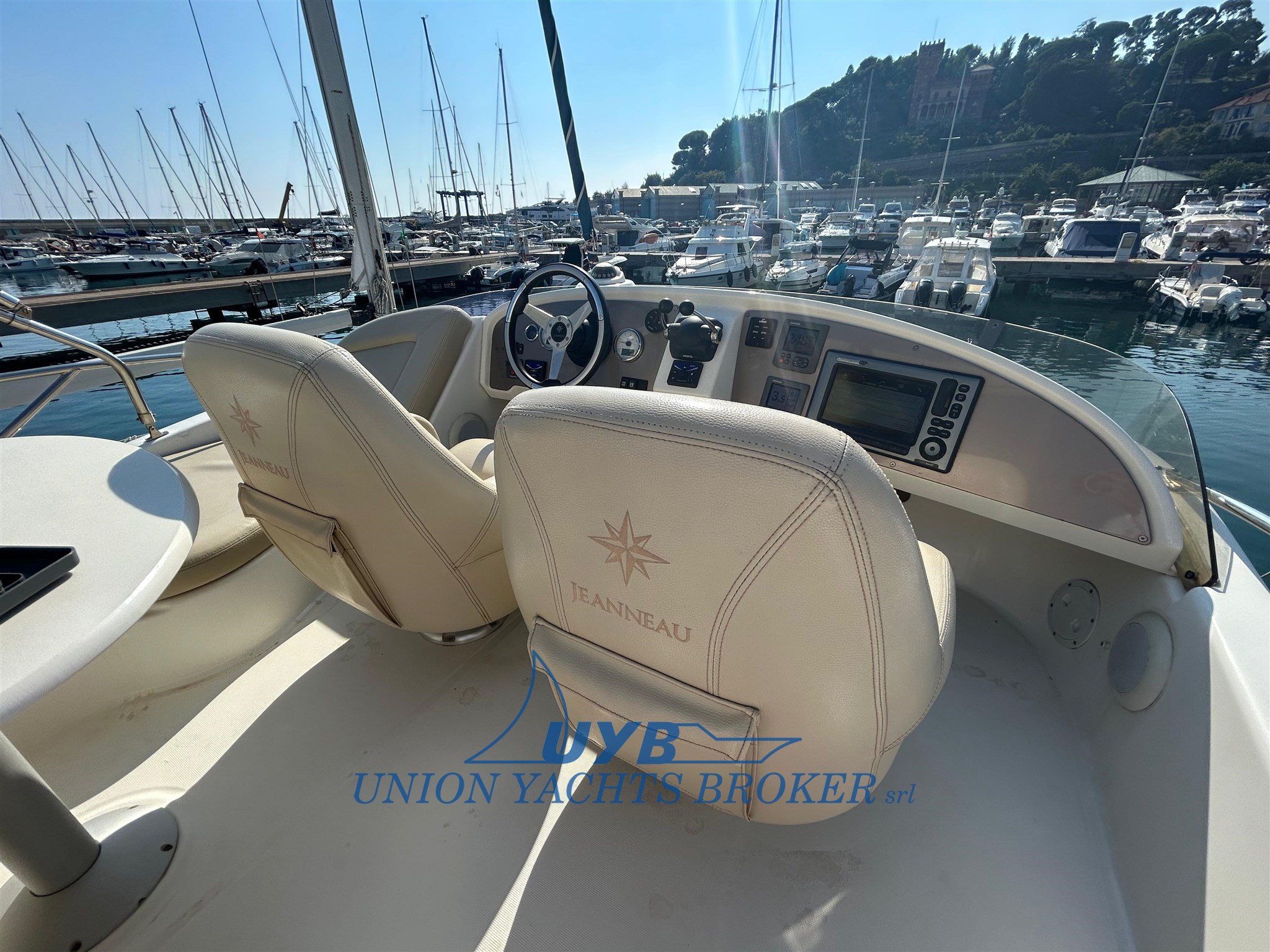 2010 Prestige 32 à vendre (photo 4)