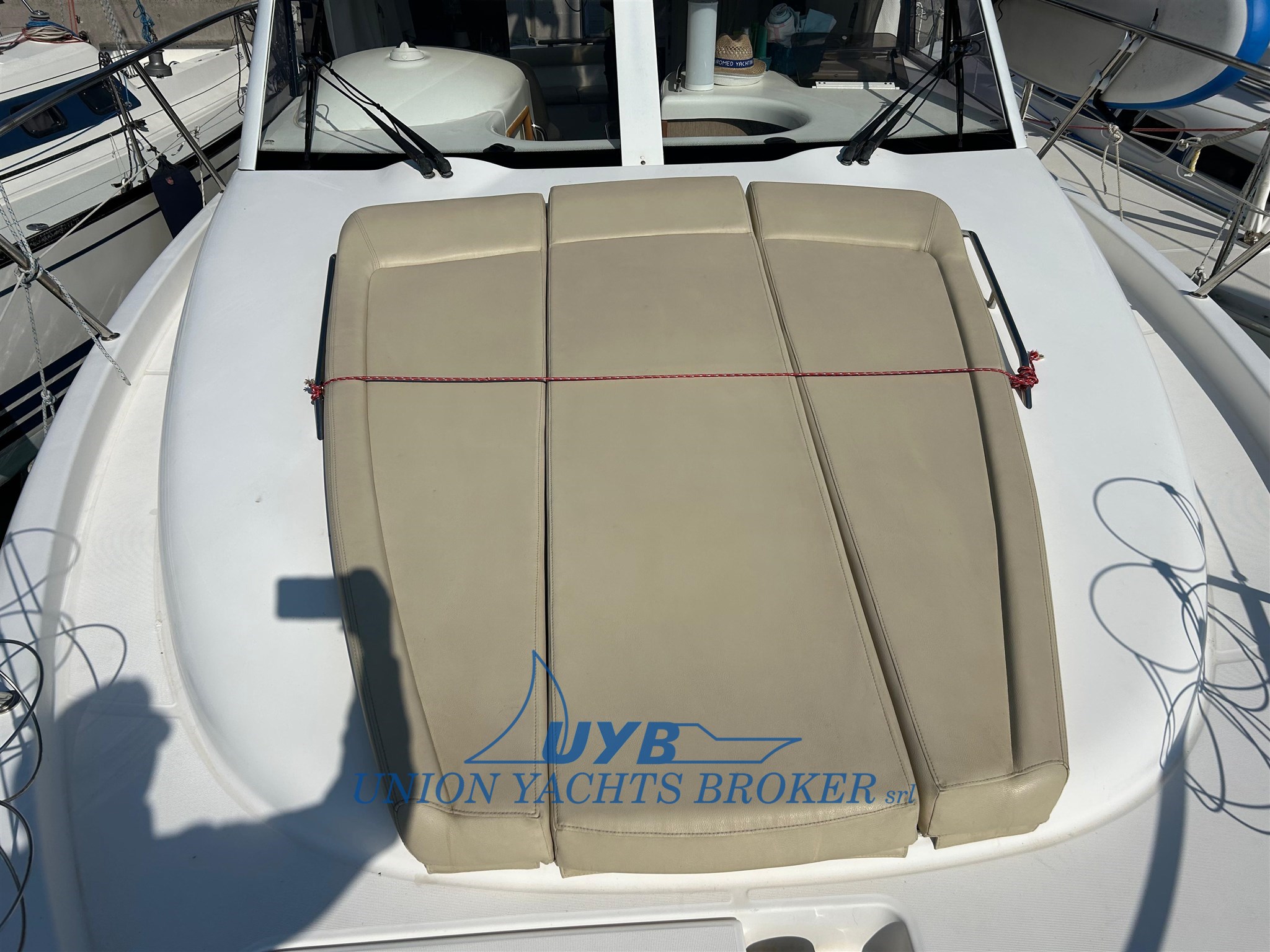 2010 Prestige 32 à vendre (photo 10)