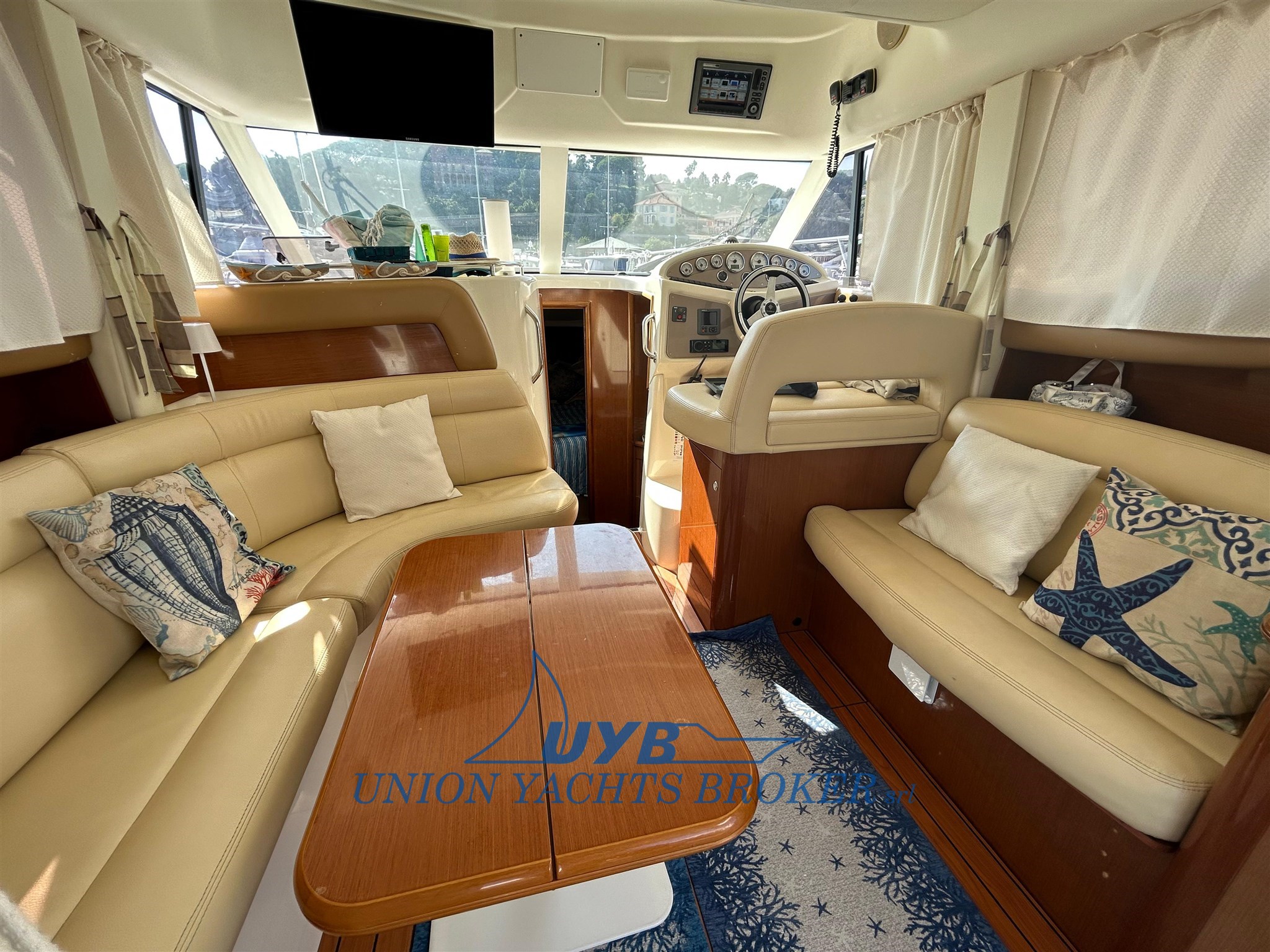 2010 Prestige 32 à vendre (photo 17)