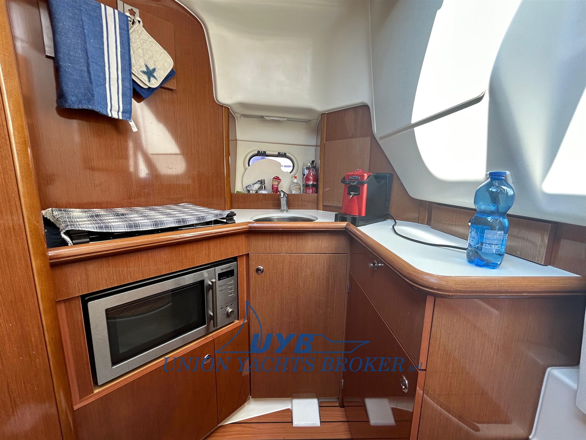 2010 Prestige 32 à vendre (photo 20)