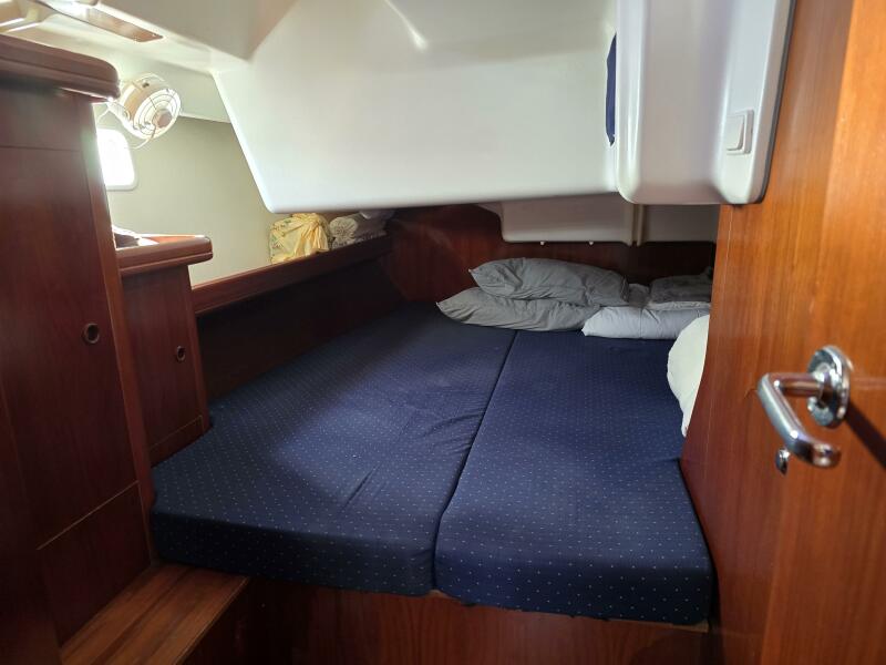 2003 Beneteau Oceanis 473 for sale (photo 13)
