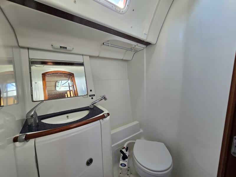 2003 Beneteau Oceanis 473 for sale (photo 17)