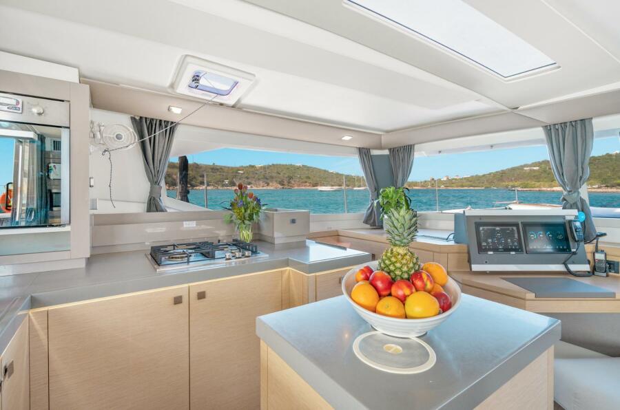 2019 Fountaine Pajot Saona 47 na sprzedaż (photo 14)