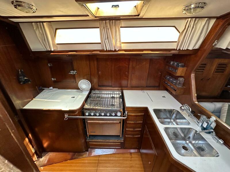 1988 Cambria 46 in vendita (photo 13)
