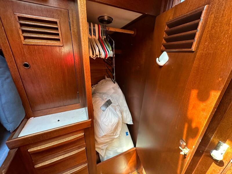 1988 Cambria 46 in vendita (photo 17)