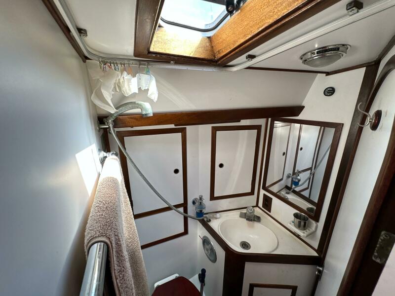 1988 Cambria 46 in vendita (photo 18)