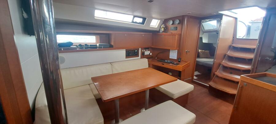 2015 Beneteau Oceanis 45 à vendre (photo 9)