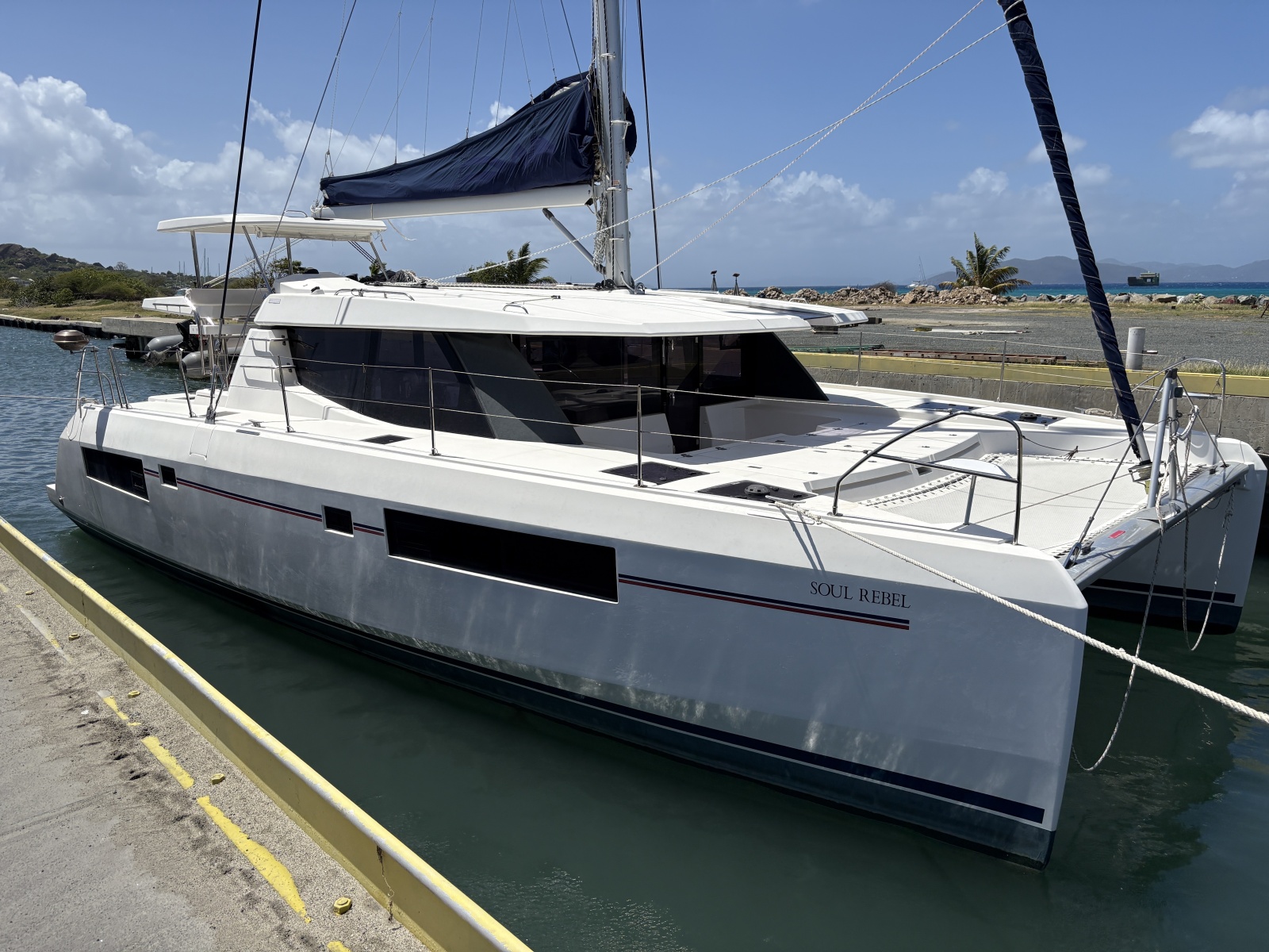 2019 Robertson & Caine Leopard 45 na sprzedaż (photo 2)