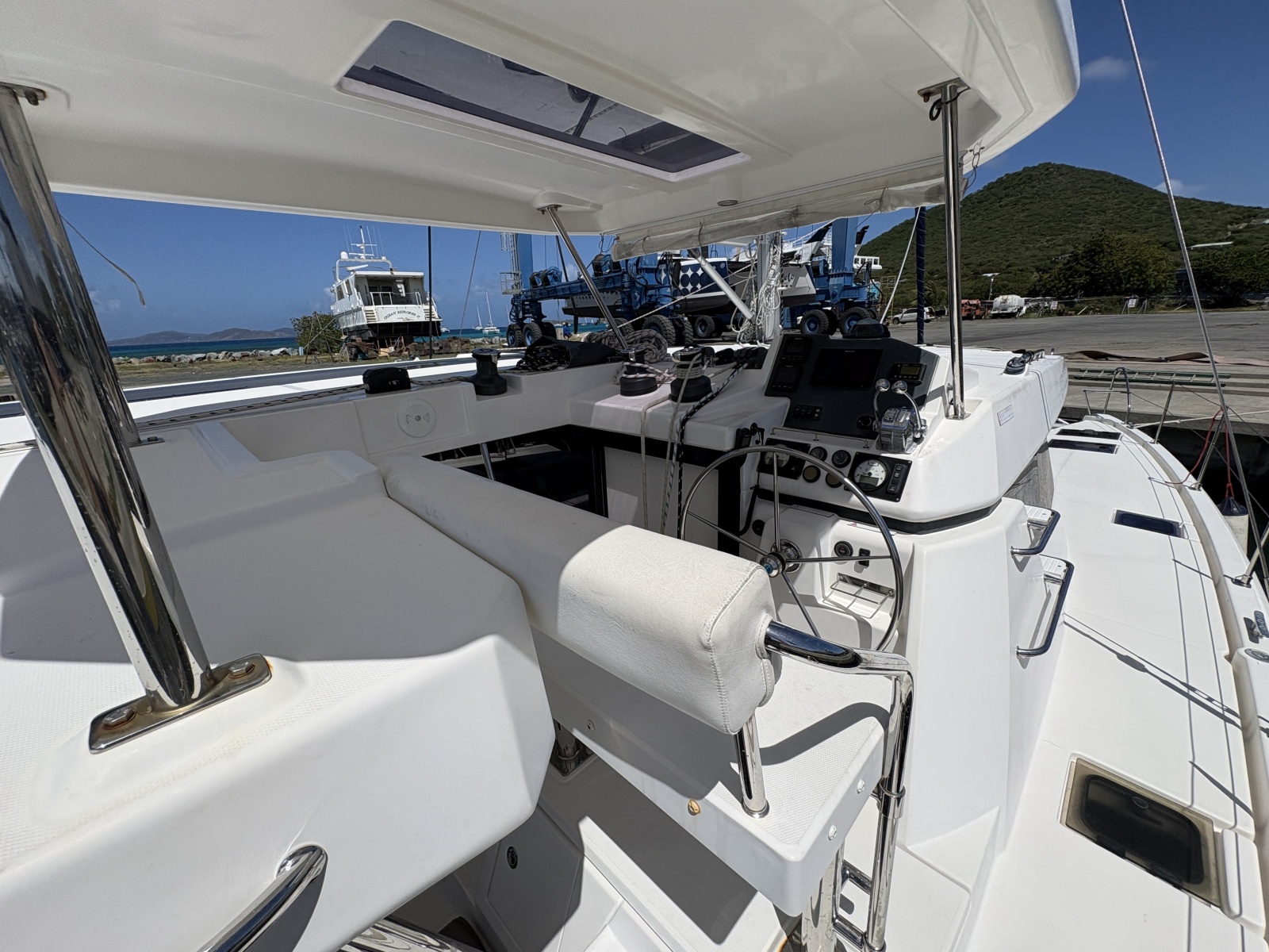 2019 Robertson & Caine Leopard 45 na sprzedaż (photo 9)